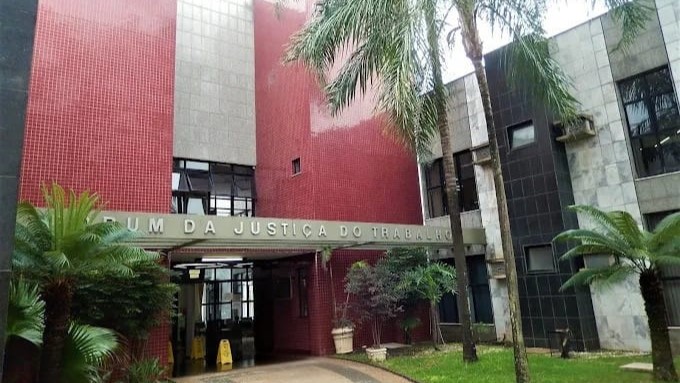 Justiça de Minas derruba justa causa por atraso de 4 minutos