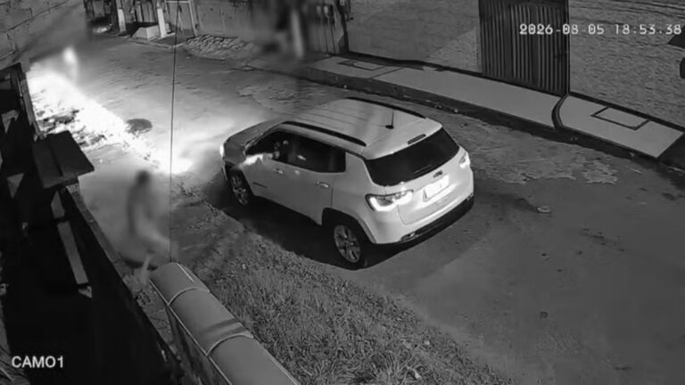 Veja vídeo de ataque a tiros que deixou homem ferido em Magé