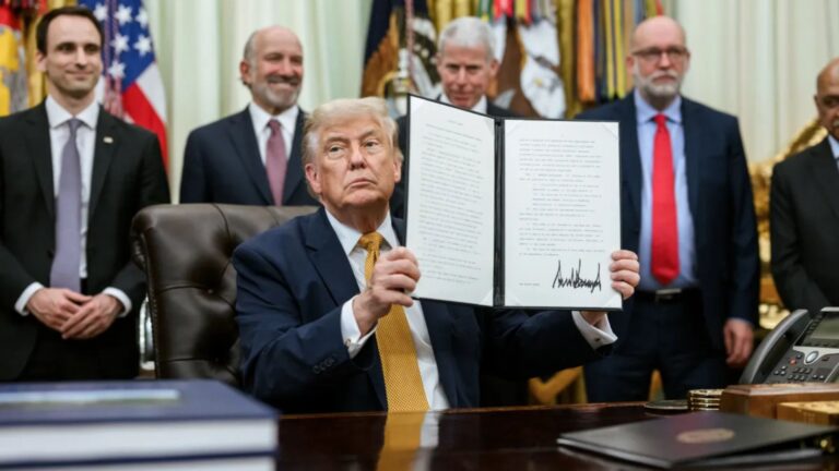 Tarifas globais de Trump são contestadas por 25 estados nos EUA