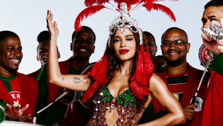 Anitta é confirmada como nova rainha de bateria da Grande Rio