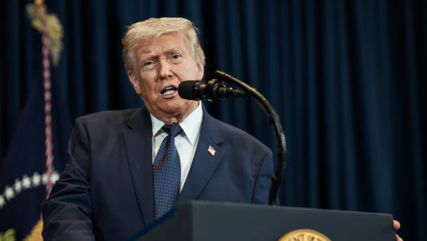 Veículos de imprensa processam Trump após serem impedidos de entrar na Casa Branca