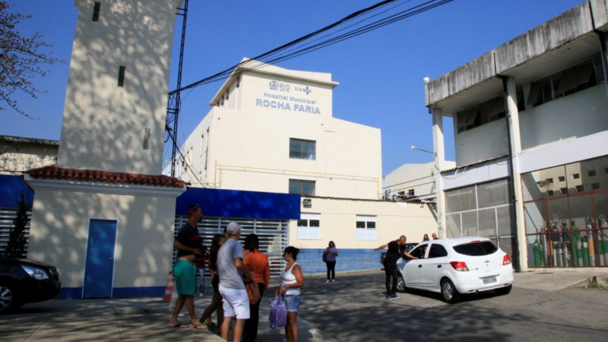 Criança de 3 anos morre após ser atacada por cão no Rio