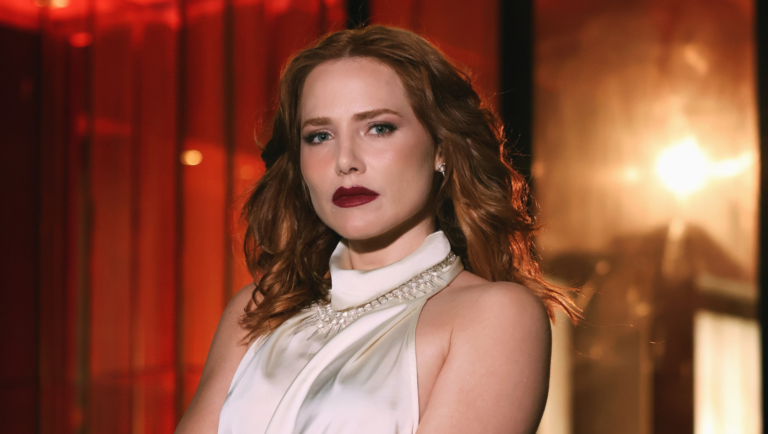 Adriana vira nova sócia e parte para cima de Ingrid em ‘Quem Ama Cuida’