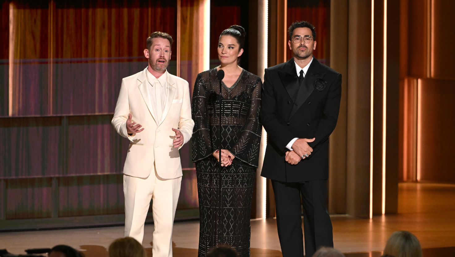 Macaulay Culkin homenageia Catherine O’Hara durante o Emmy 2026 ‘Ela era a minha mãe’