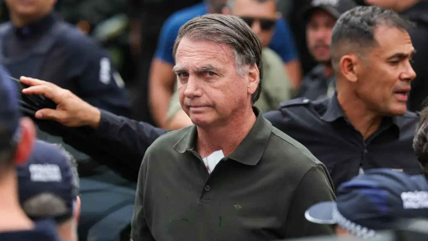 Moraes autoriza visitas de Flávio Bolsonaro a Jair Bolsonaro