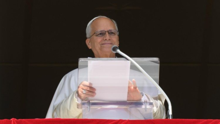 Papa Leão XIV apresenta melhora após cirurgia de câncer no pulmão