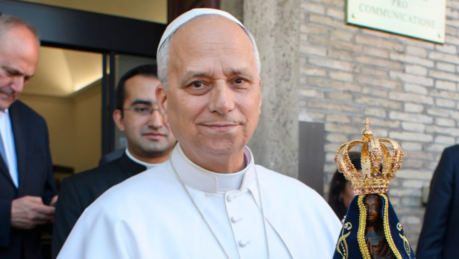 Papa Leão XIV será internado para retirar nódulo no pulmão