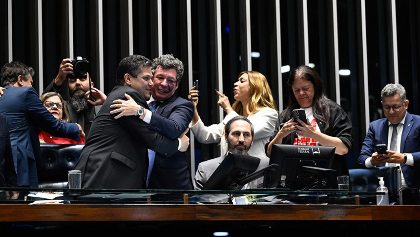 Senado aprova fim da escala 6x1 sem redução salarial