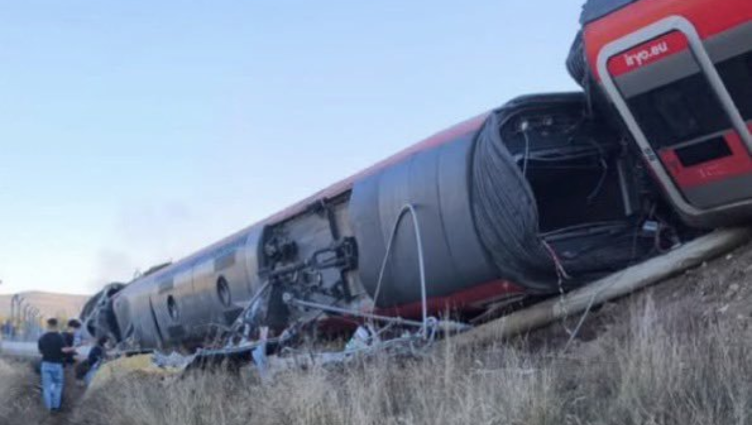 Espanha investiga acidente com trem-bala após suspeita de falha na segurança