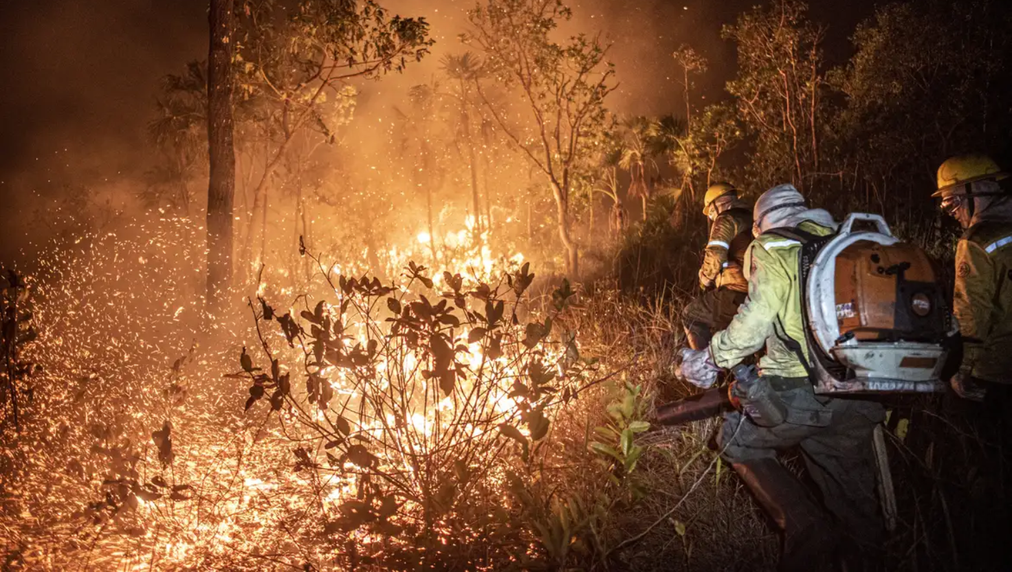FAB envia aviões militares para combater incêndios no Amazonas