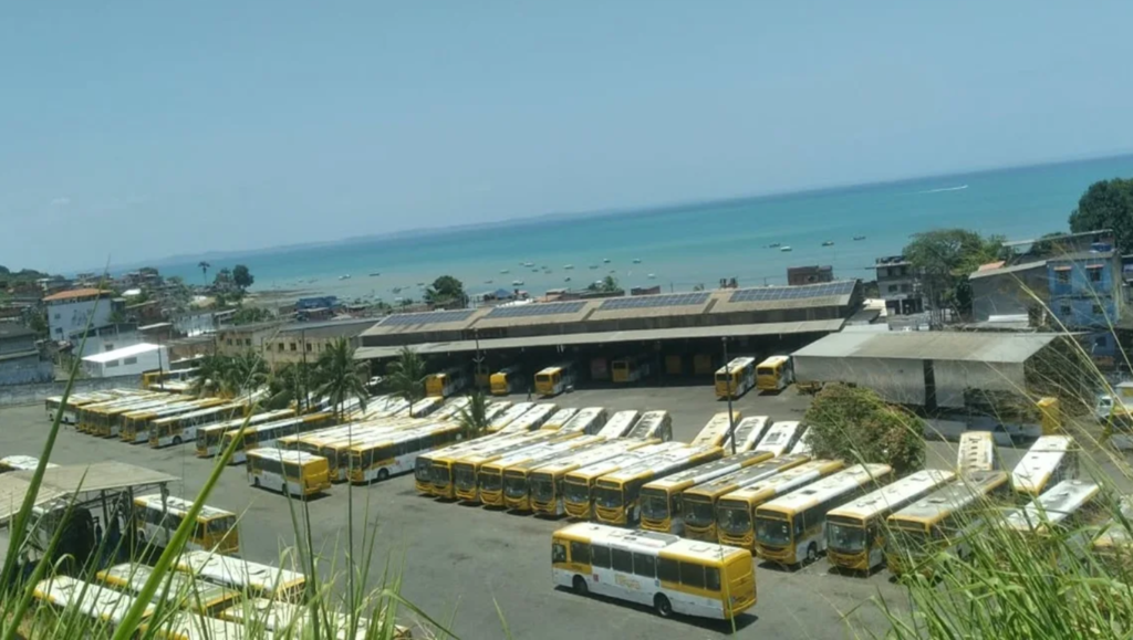 Justiça Eleitoral manda prender secretário após ônibus ficarem retidos em Salvador