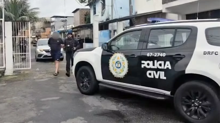 Acusados de roubar mais de R$ 480 mil em medicamentos são presos no Rio