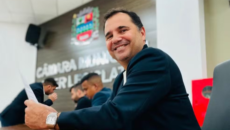 Governo afasta três PMs após morte de secretário de Queimados no Rio